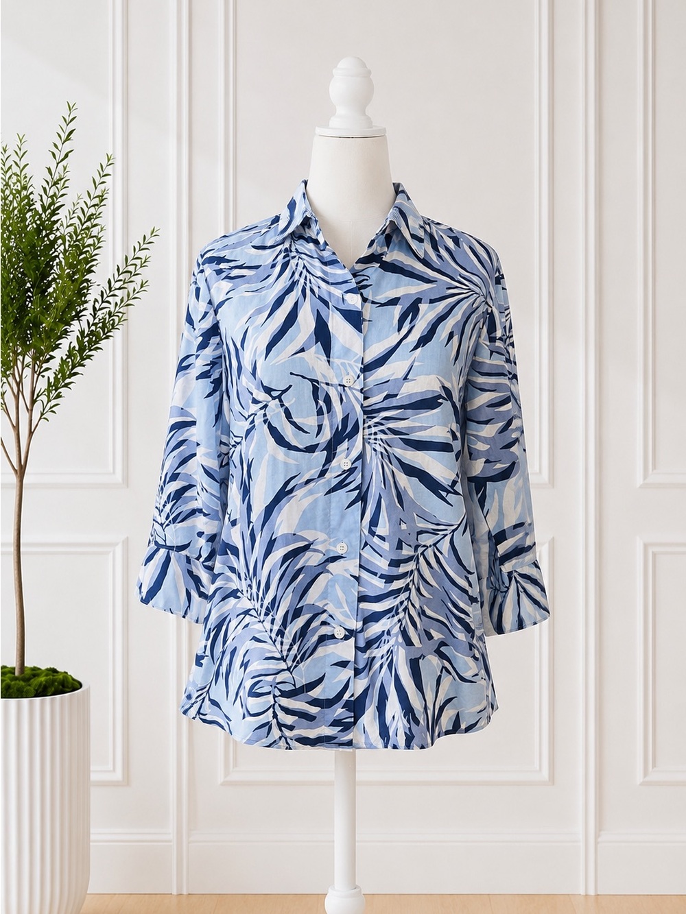 Liz Claiborne Blue Tropical Leaf Print Button-Front Blouse Size S - Picture 2 of 6